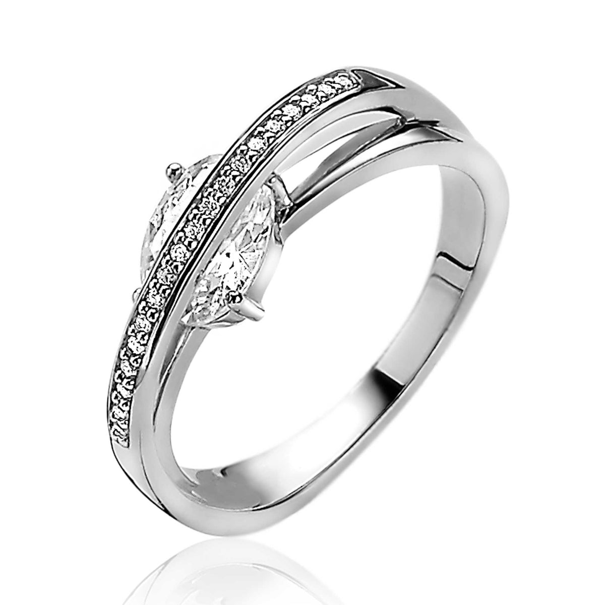 Ring aus Silber mit ovalem Zirkonia und funkelnden Steinchen am Band