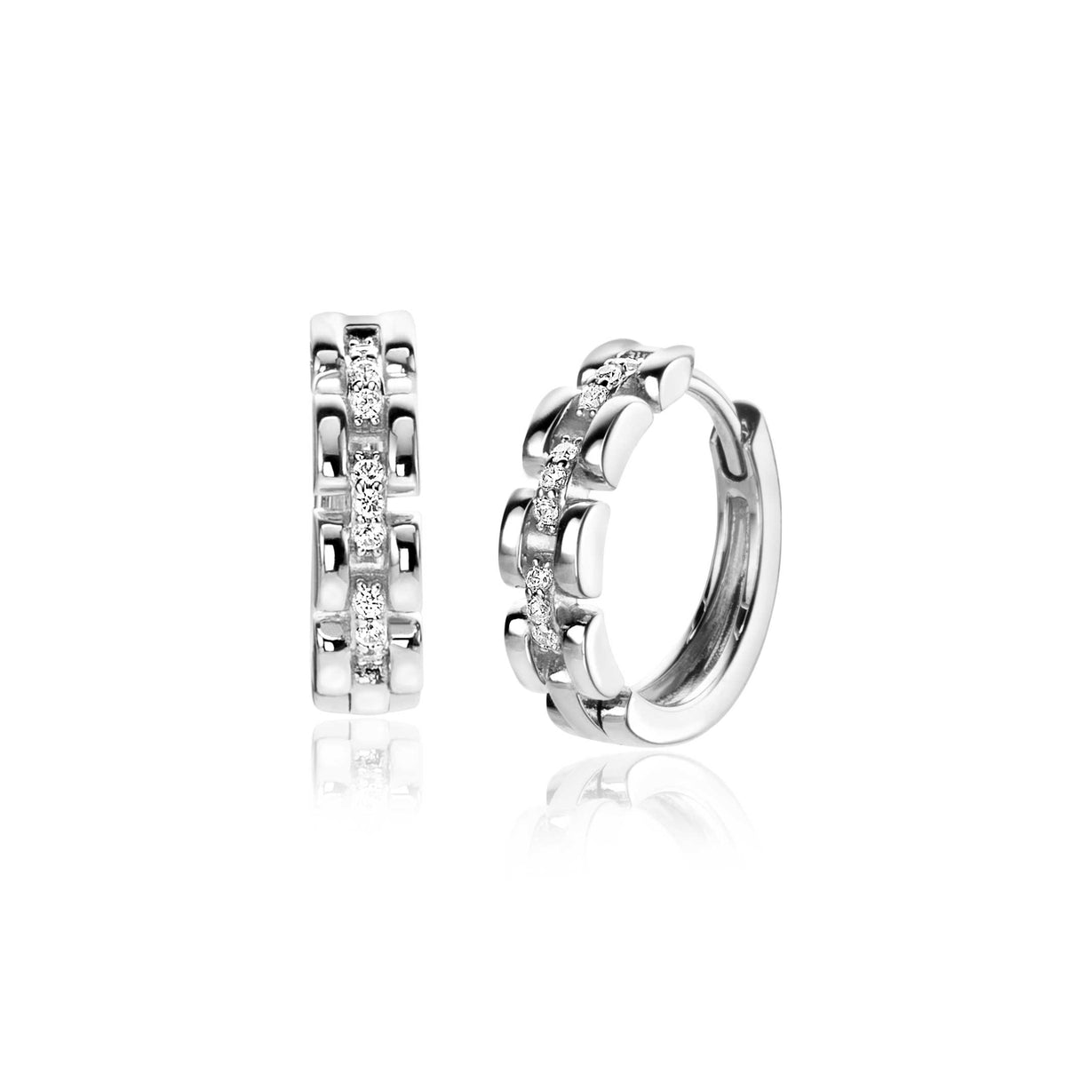 Ohrringe aus Silber mit klaren Zirkonia-Steinen und modernem Design