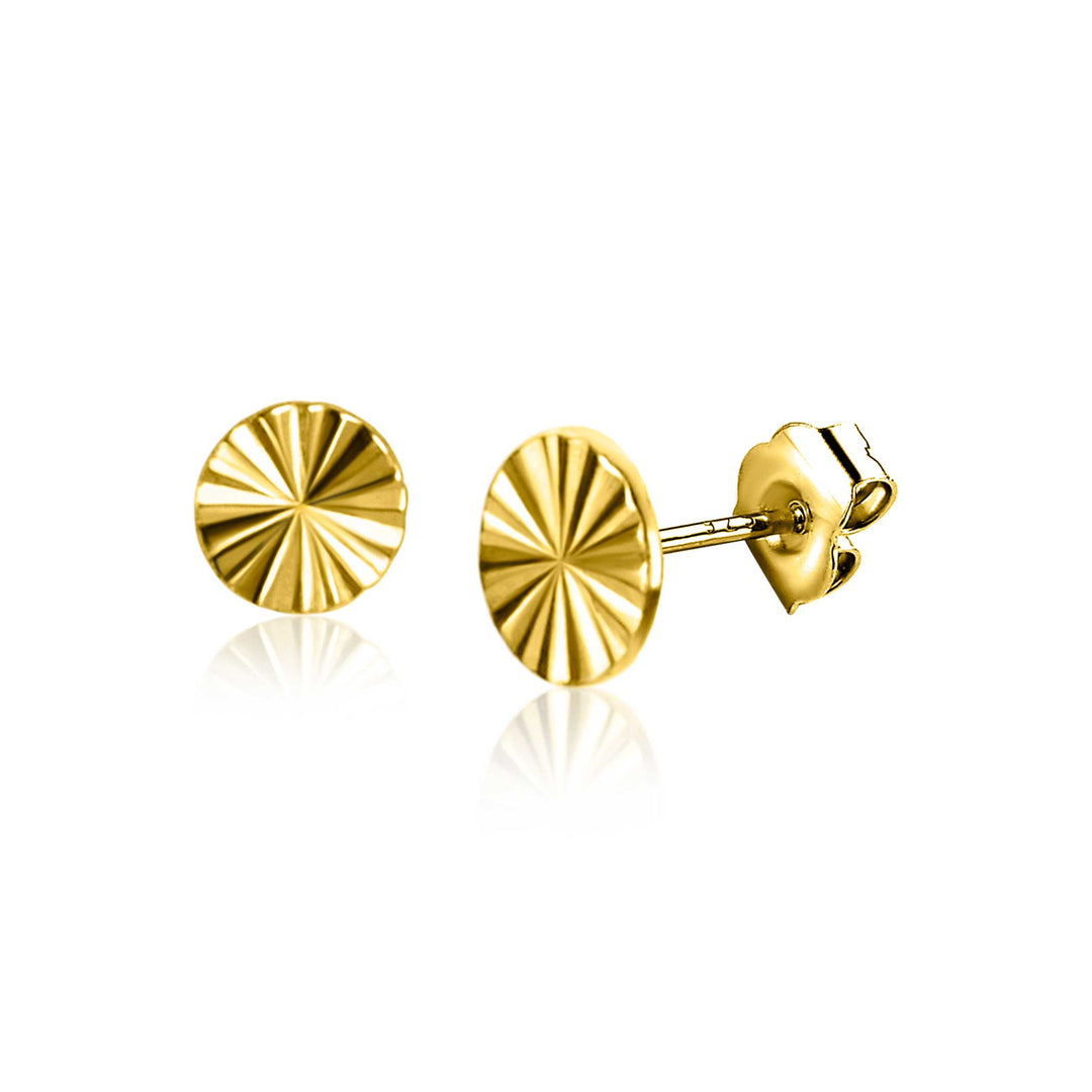 De Zinzi Oorbellen Goud Zgo341, gemaakt door Zinzi, heeft ronde oorbellen met een stralend sunburst-ontwerp en reflecterende afwerking. De oorbellen zijn voorzien van vlinderachterkanten en worden elegant gepresenteerd op een ongerepte witte achtergrond.