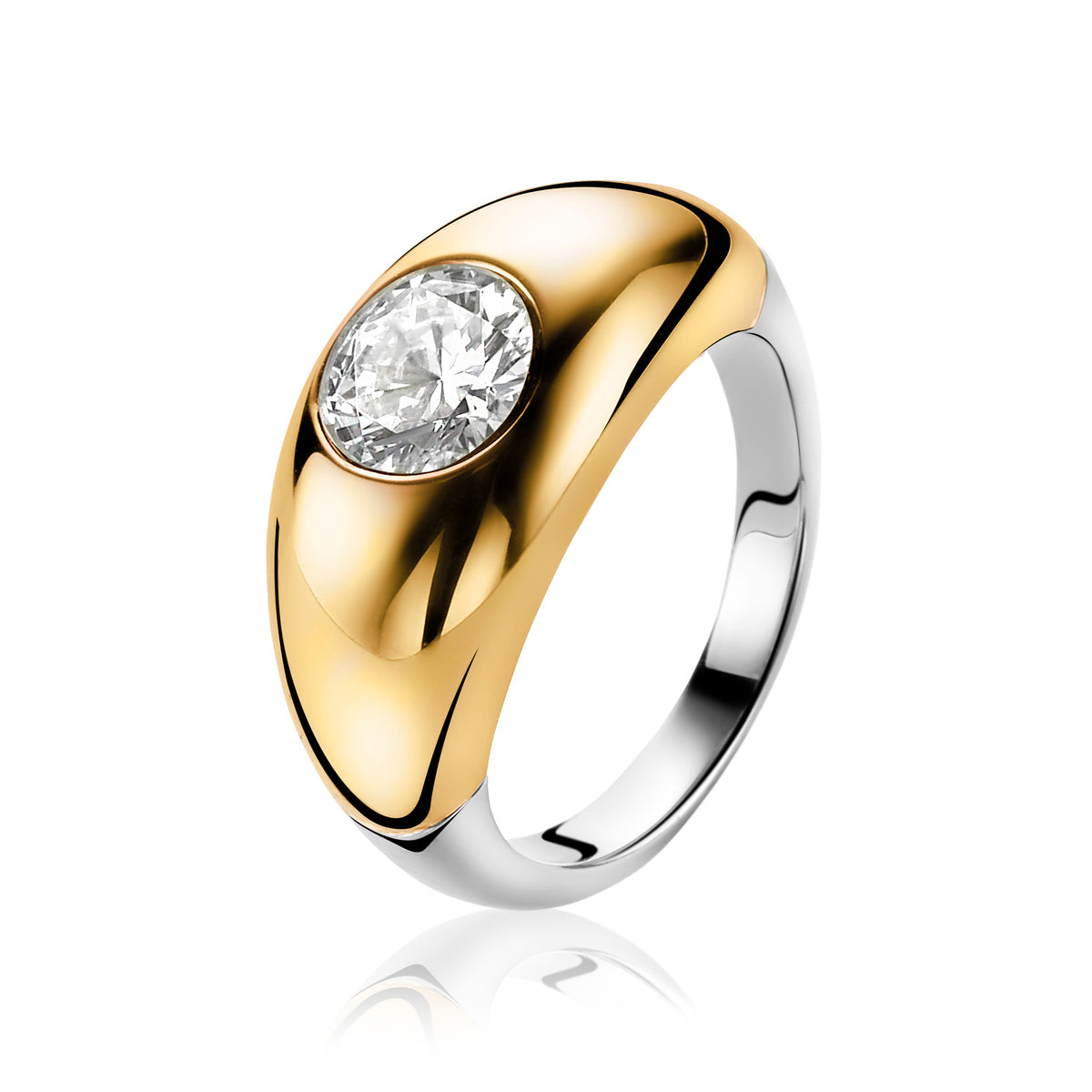 Ring mit goldplattierter Oberfläche und klarem Edelstein in ovaler Form