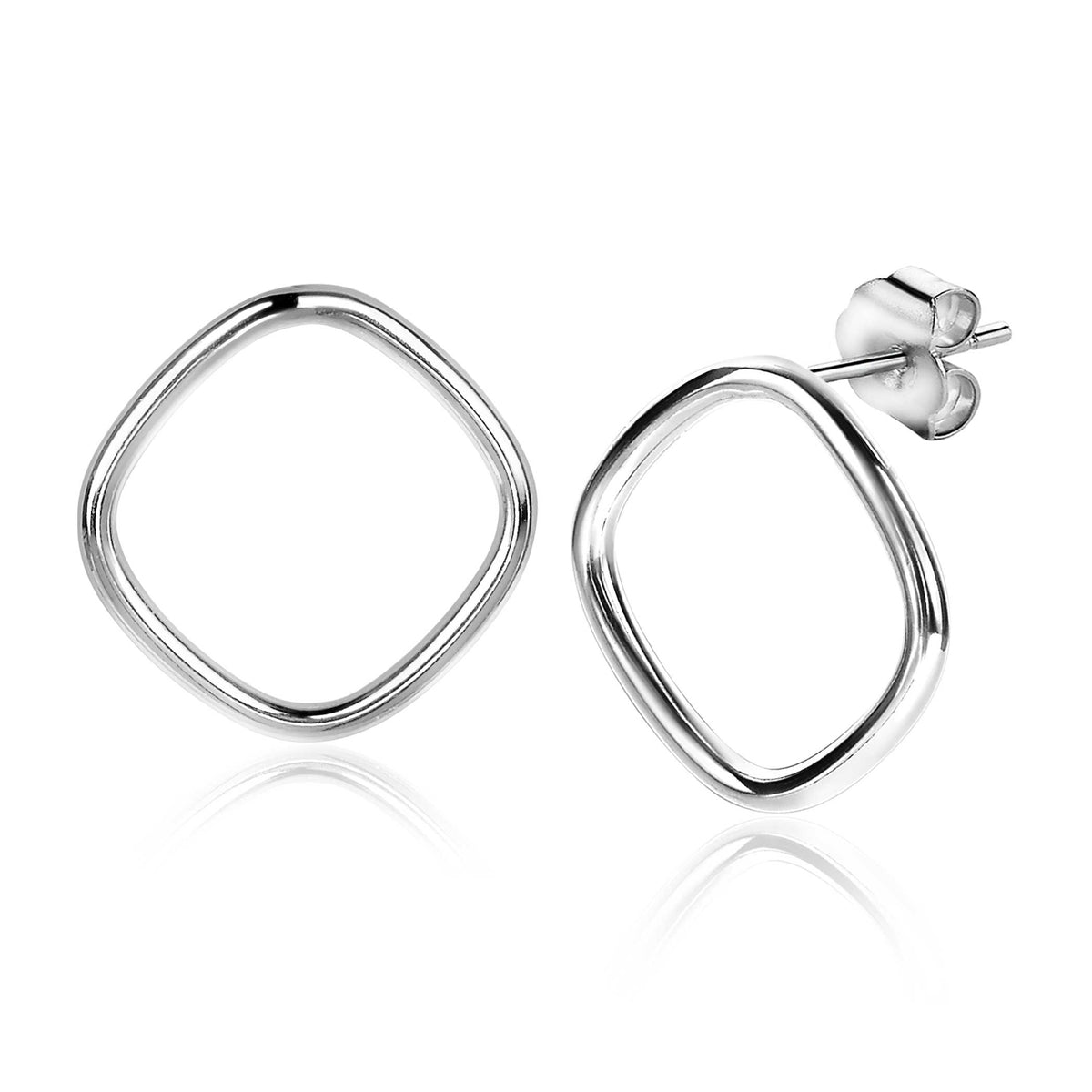 Ohrringe aus Silber in quadratischer Form mit glatter Oberfläche und Steckverschluss