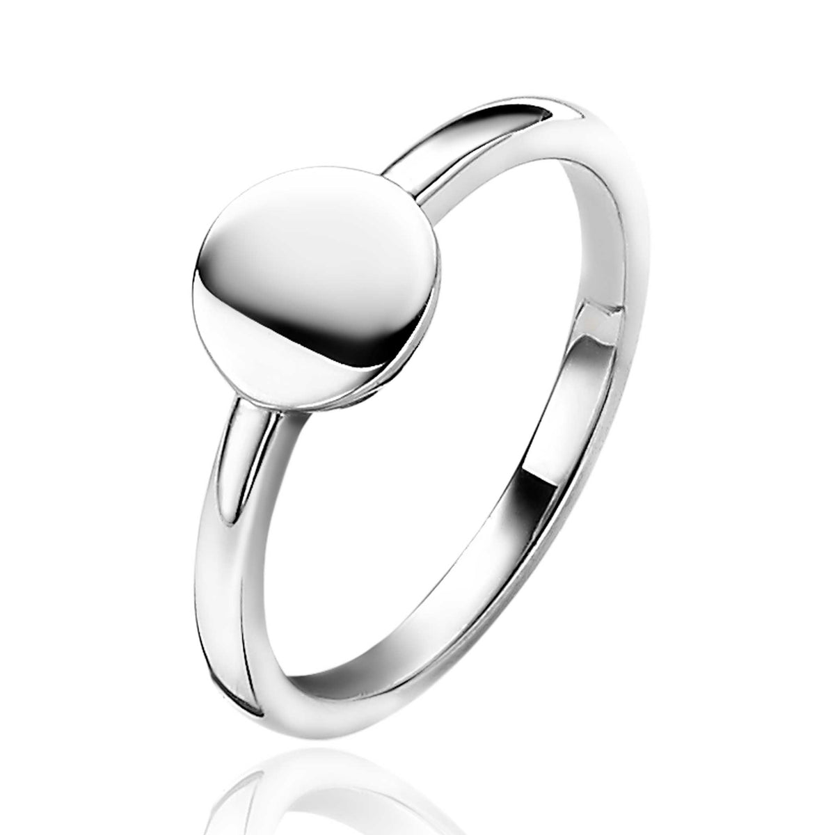 Ring aus Silber mit runder, glatter Oberfläche und schmalem Band