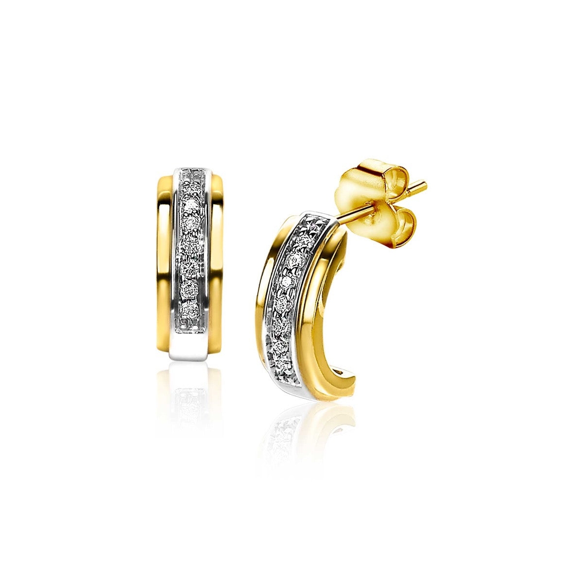 Ohrringe aus Gold mit einem glänzenden, silbernen Element und Zirkonia-Steinen