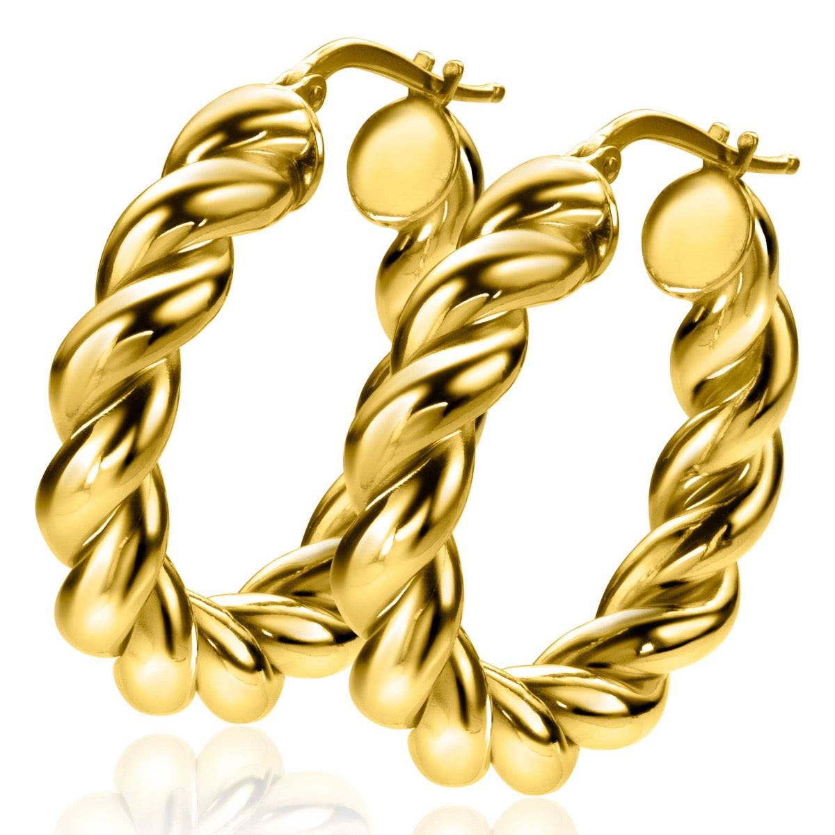 Goldplattierte Ohrringe mit gedrehtem Design und runden Details