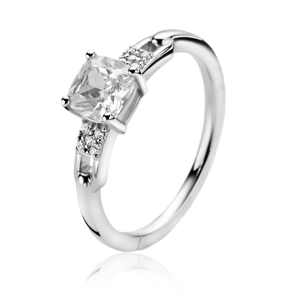 Ring aus Silber mit quadratischem Zirkonia und kleinen, runden Steinen an den Seiten